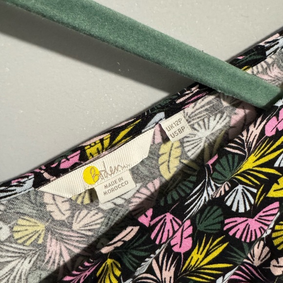 ECU-Boden- Women’s Effie V- Neck Jersey Dress. Size 8P - Picture 6 of 7